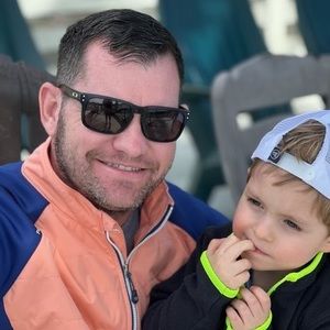 Meet your Posher, Troy